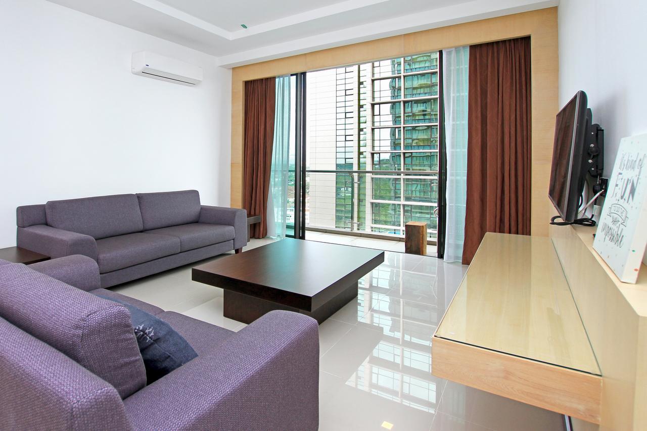 Bernard Holiday Home @ Imperial Suites Kuching Kültér fotó